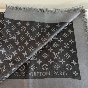 Louis Vuitton Black Monogram Shine Shawl